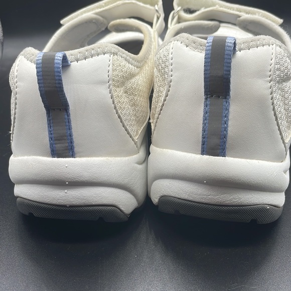 Vionic Sz 7.5 Sunset Mary Jane Sneakers Comfort 1st Ray Technology White EUC - Picture 6 of 8